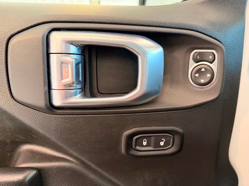 Used 2021 Jeep Wrangler Unlimited Sport AWD/4WD image 11