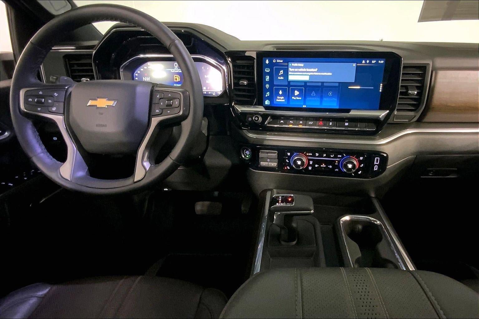 Used 2025 Chevrolet Silverado 1500 High Country w/ High Country Premium Package AWD/4WD image 15