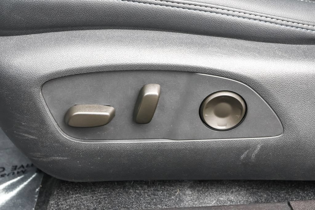 Used 2024 Chevrolet Equinox EV LT AWD/4WD image 9