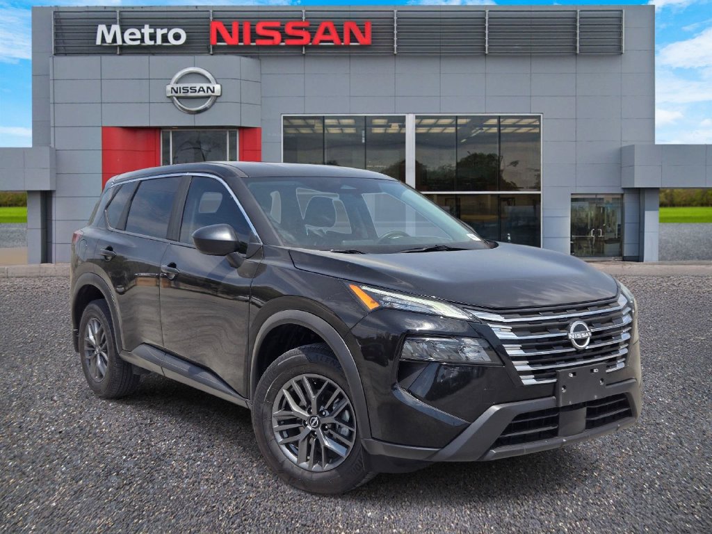 Used 2025 Nissan Rogue S