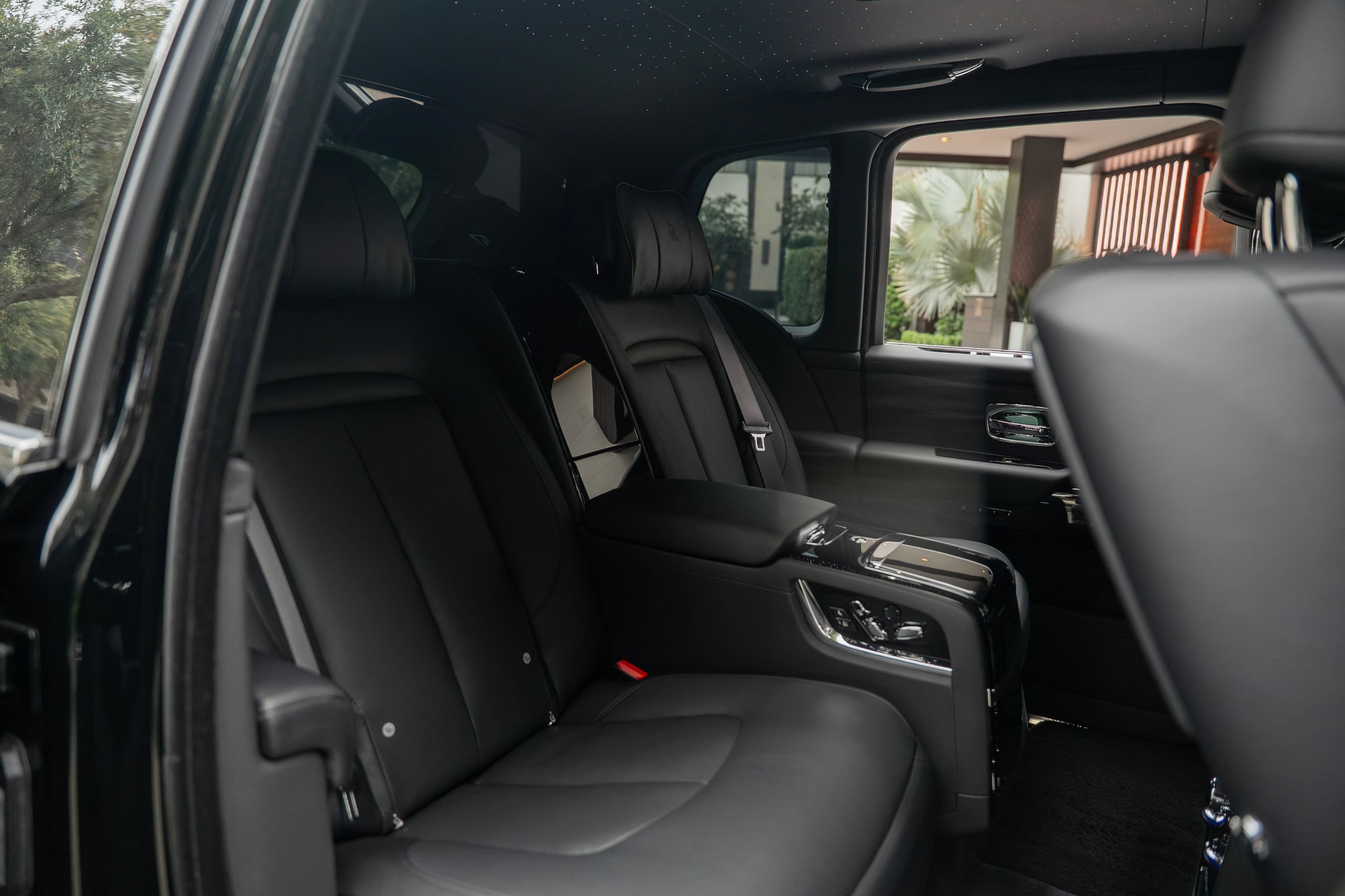 Certified 2023 Rolls-Royce Cullinan AWD/4WD image 20