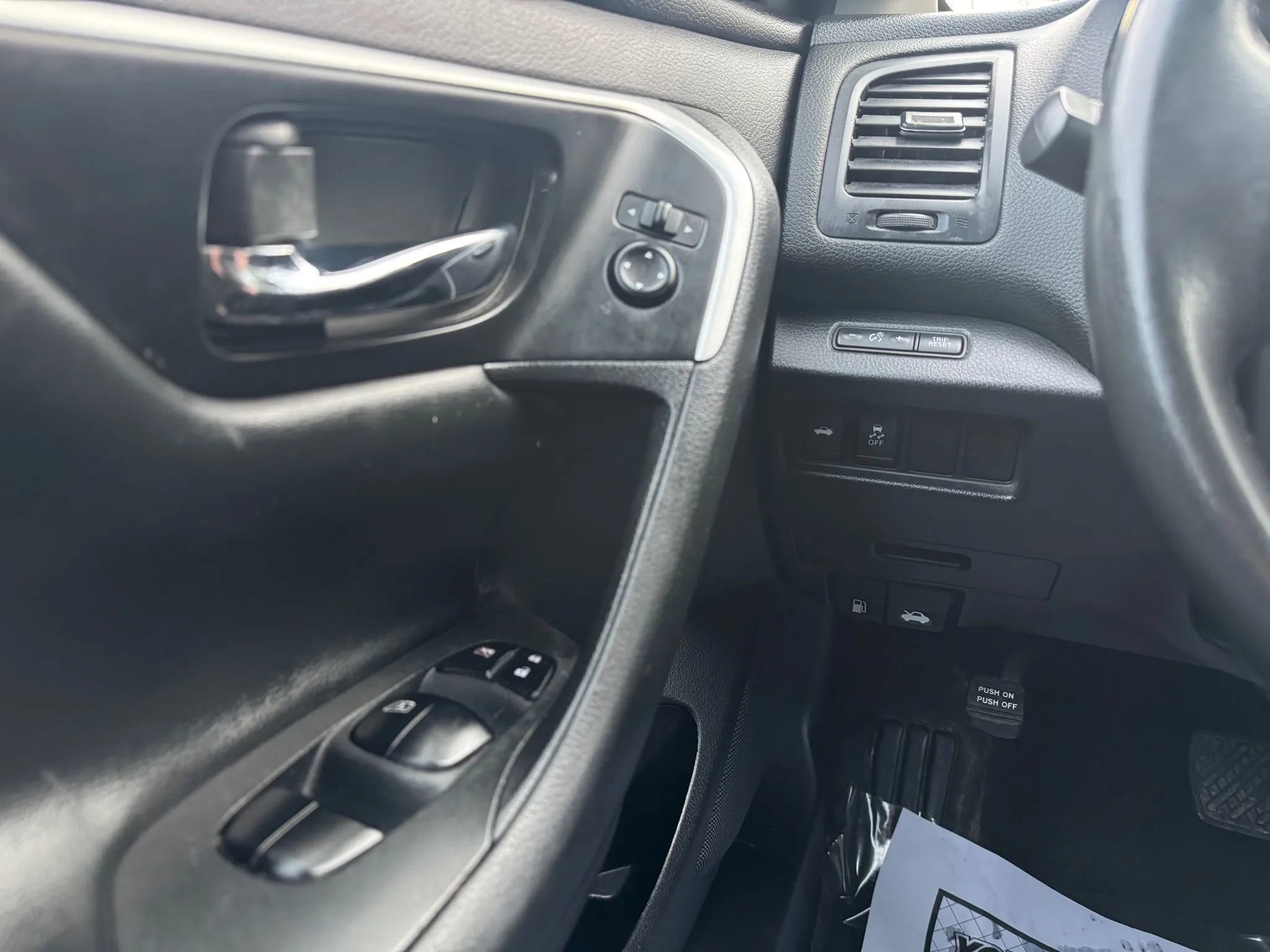 Used 2017 Nissan Altima 2.5 SV image 24