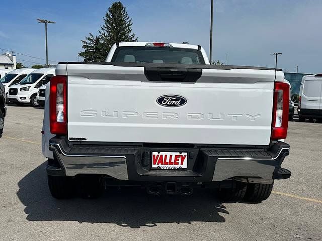 New 2027 Ford F350 XL w/ XL Chrome Package AWD/4WD image 5