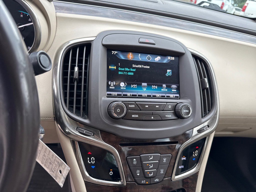 Used 2016 Buick LaCrosse image 13