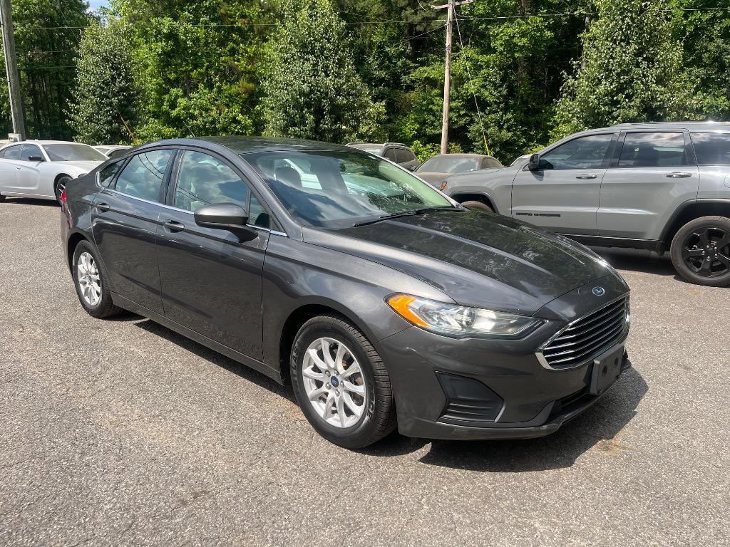 Used 2017 Ford Fusion S FWD image 11