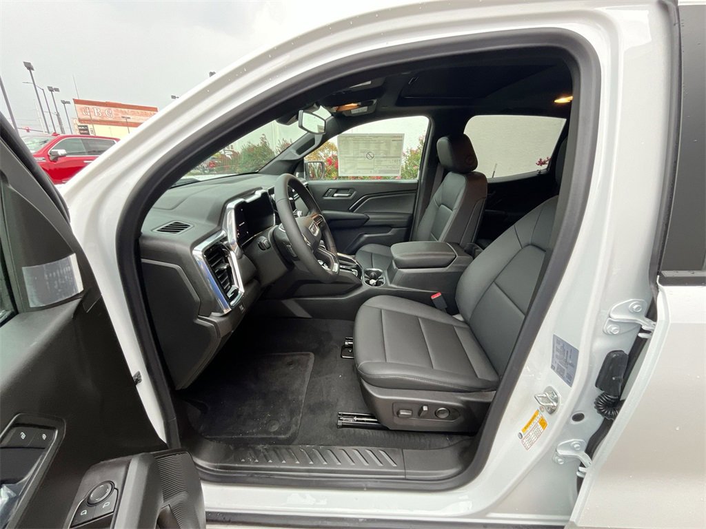 New 2026 GMC Canyon Elevation w/ Convenience Package image 12