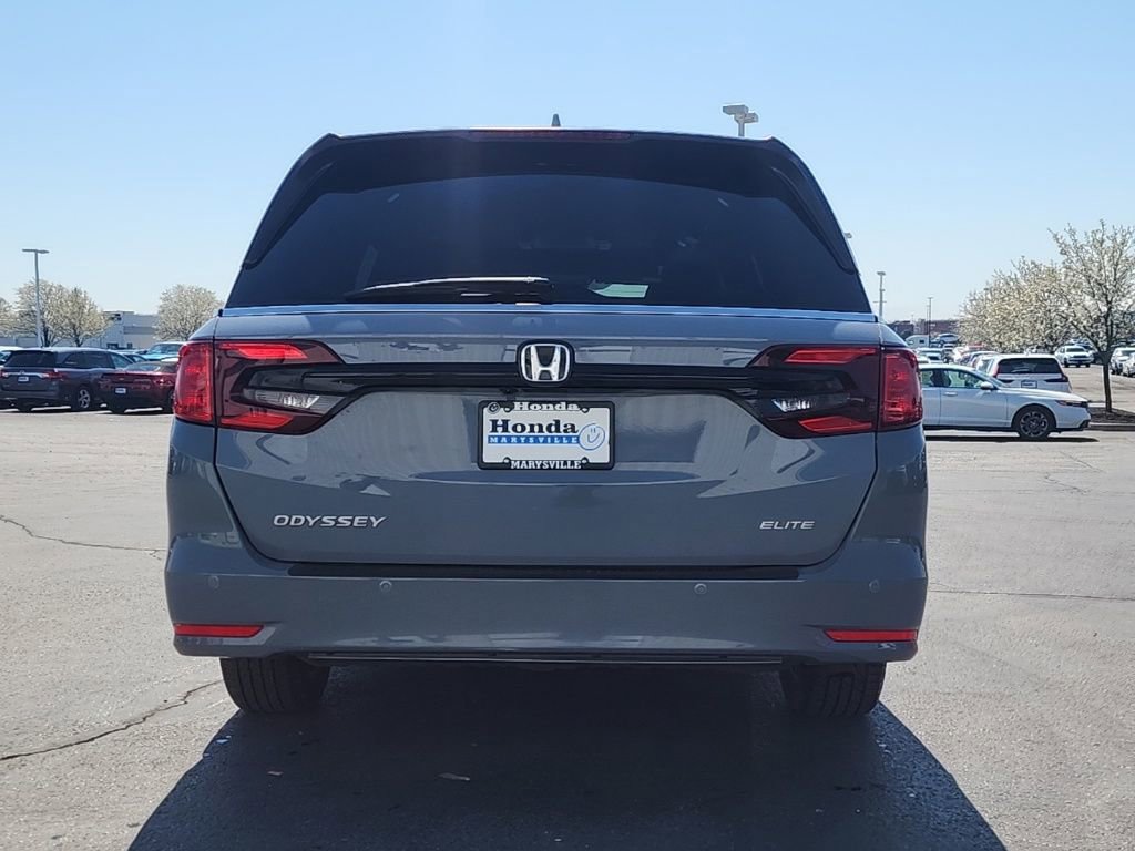 Used 2023 Honda Odyssey Touring image 6