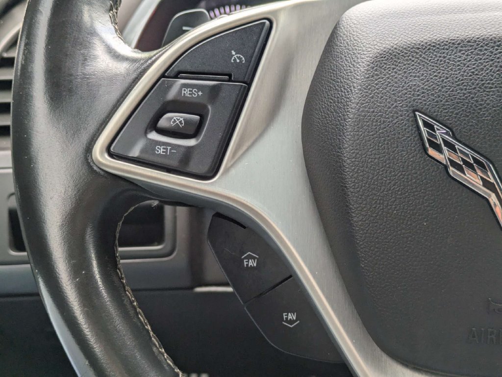 Used 2018 Chevrolet Corvette Stingray Coupe w/ 1LT RWD image 20