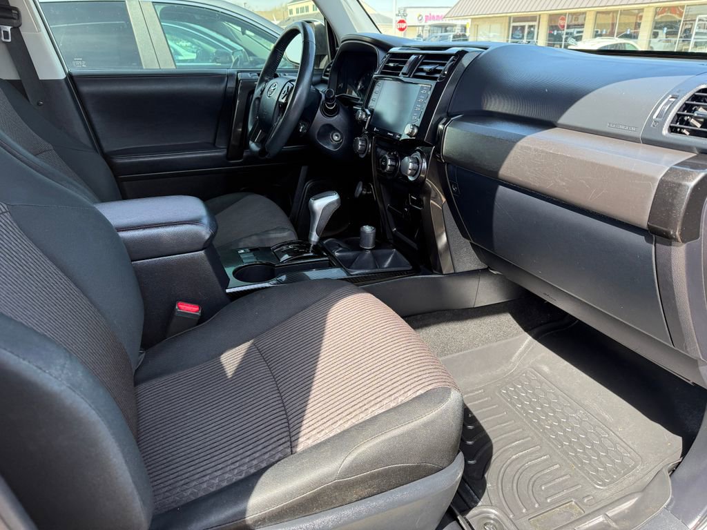Used 2020 Toyota 4Runner TRD Off-Road image 3