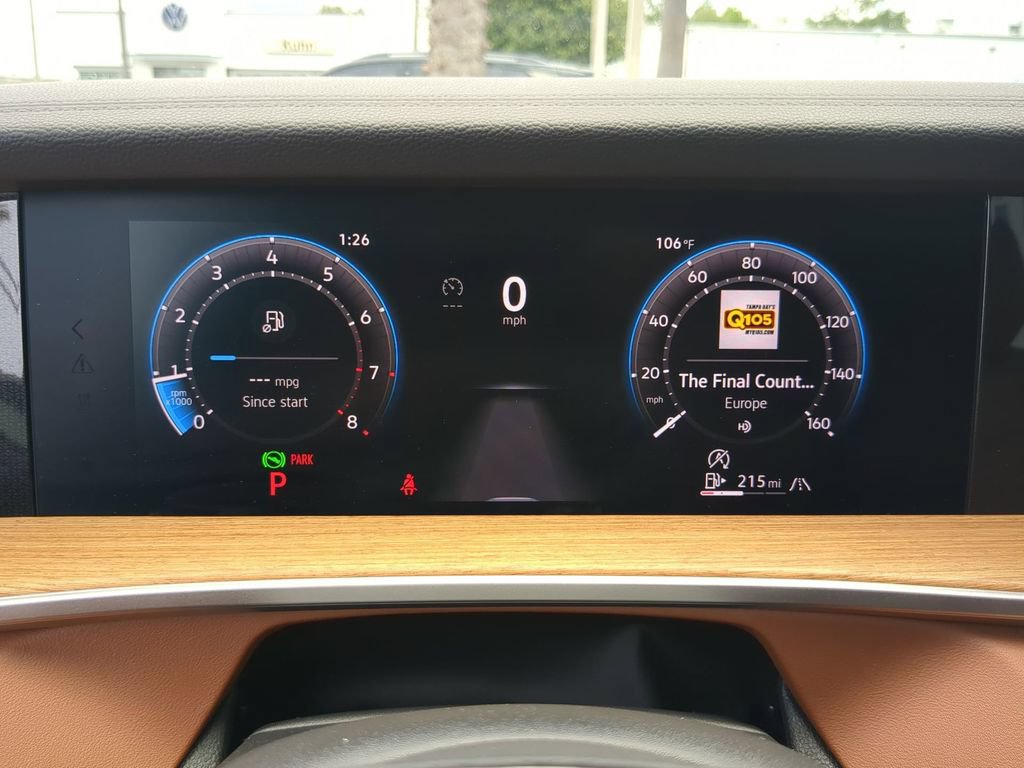 Used 2025 Volkswagen Tiguan SEL R-Line AWD/4WD image 33