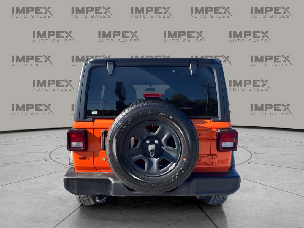 Used 2018 Jeep Wrangler Unlimited Sport AWD/4WD image 4