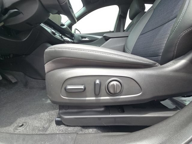 Used 2024 Buick Envista Preferred w/ Convenience I Package FWD image 18