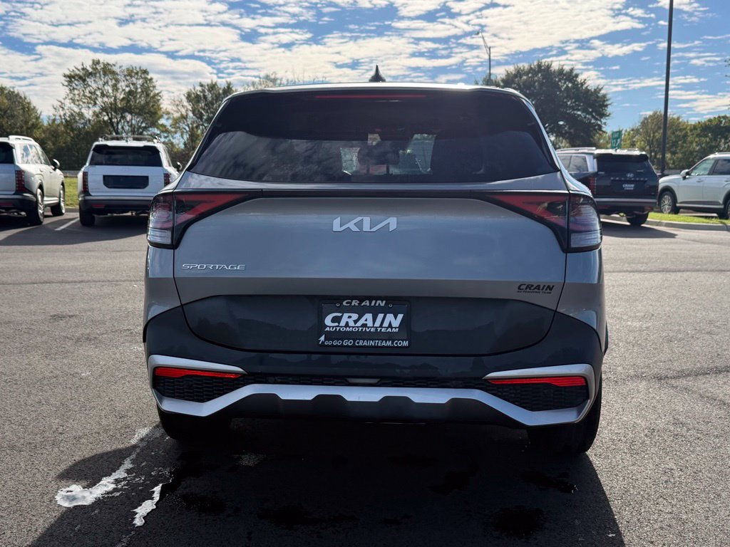 Used 2023 Kia Sportage LX FWD image 6