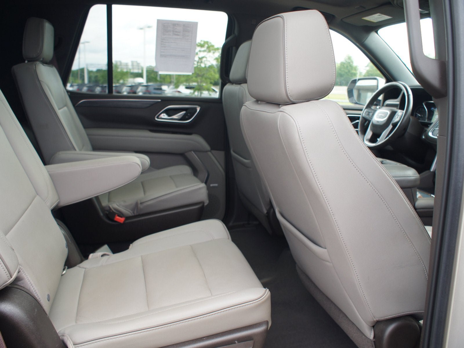 Used 2021 GMC Yukon SLT w/ SLT Premium Package AWD/4WD image 23