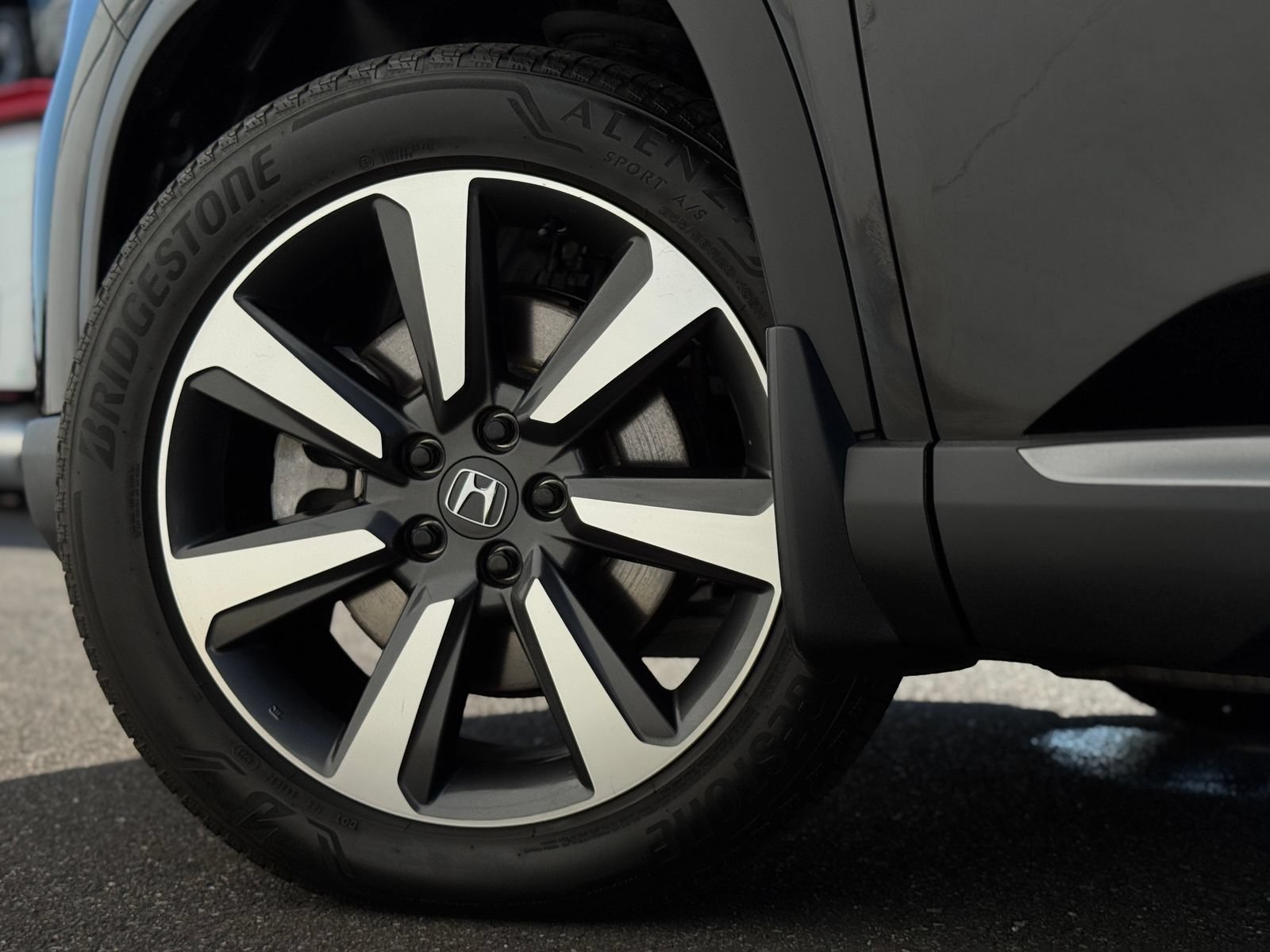 Certified 2024 Honda Pilot Elite image 40