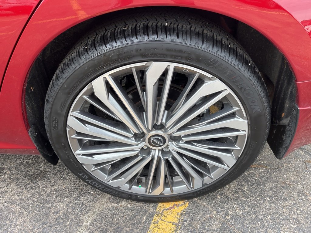 Used 2024 Nissan Altima 2.5 SL image 9