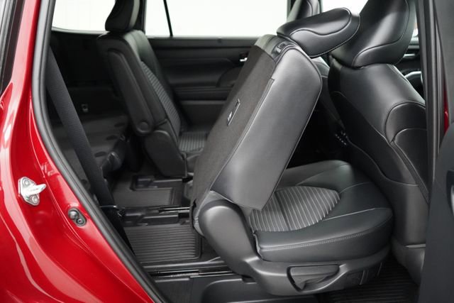 Used 2023 Toyota Highlander XSE image 85