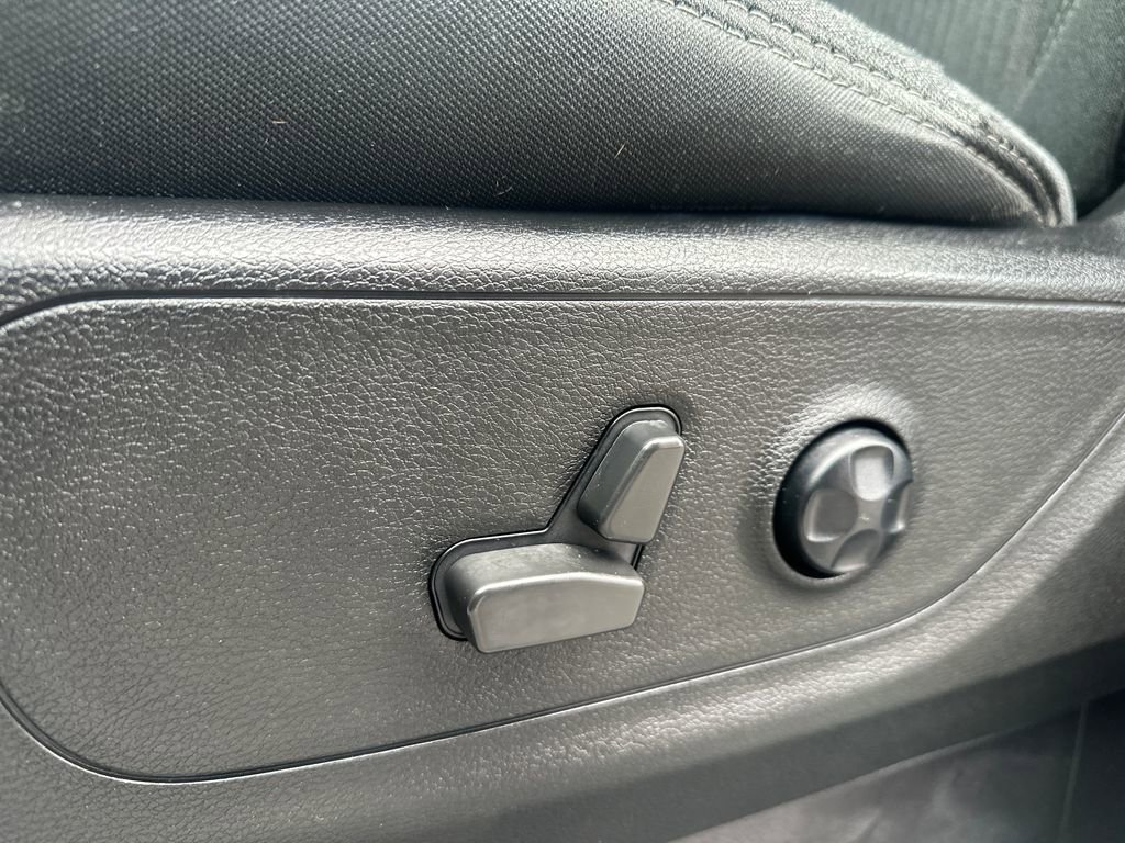 Used 2021 RAM 1500 Big Horn AWD/4WD image 4