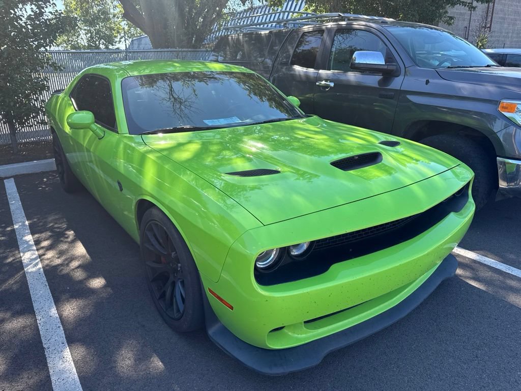 Used 2015 Dodge Challenger SRT Hellcat RWD image 4