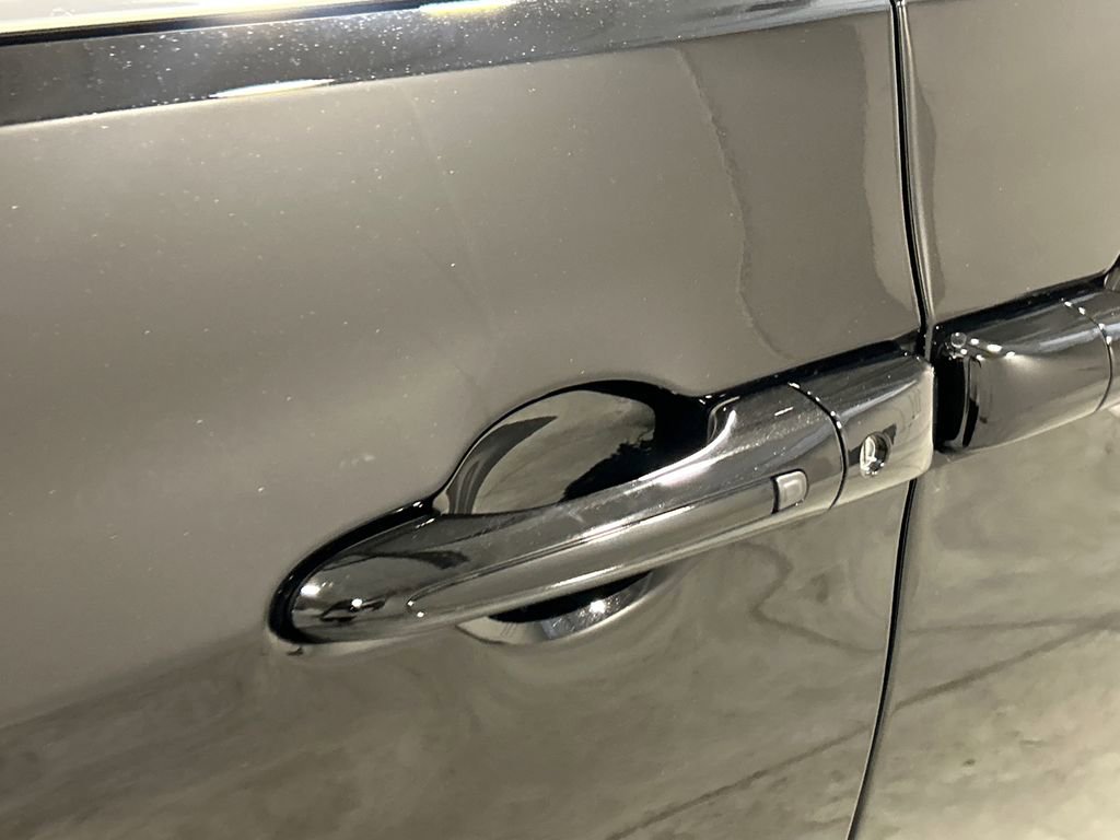 New 2026 Chrysler Pacifica Select FWD image 13