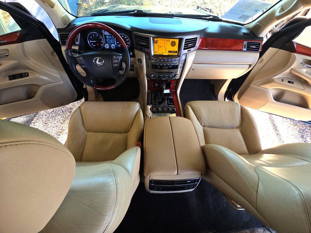 Used 2010 Lexus LX 570 4WD image 16