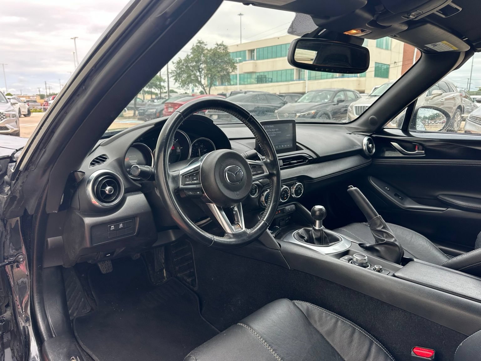 Used 2023 MAZDA MX-5 Miata Grand Touring RWD image 6