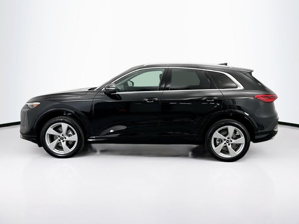Used 2025 Audi Q5 Premium Plus w/ Premium Plus AWD/4WD image 8