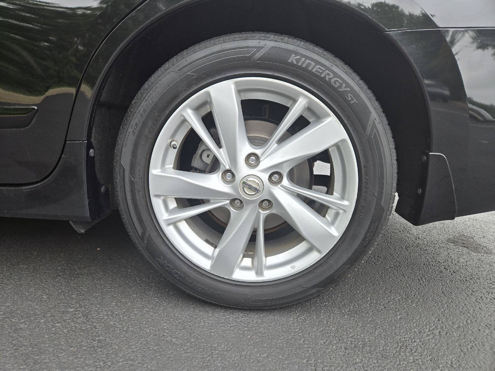 Used 2014 Nissan Altima 2.5 SV FWD image 10