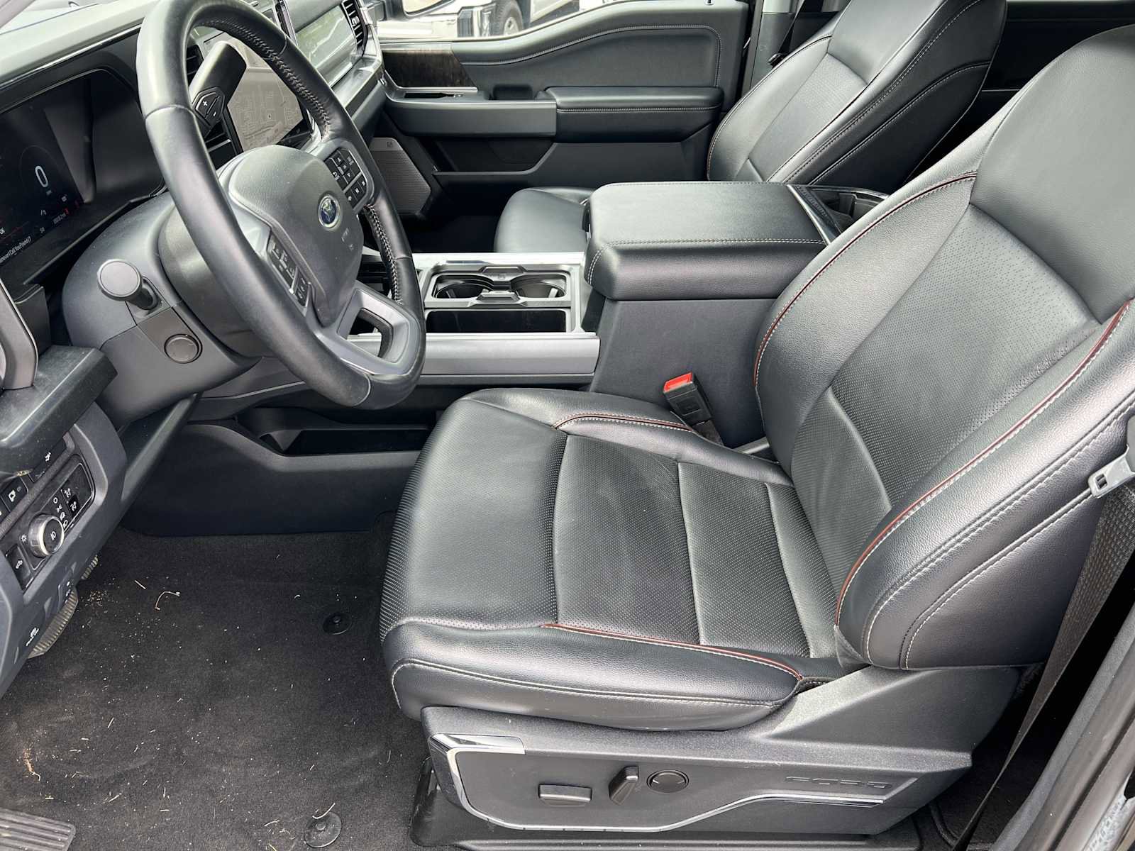 Used 2024 Ford F350 Lariat w/ Chrome Package AWD/4WD image 9