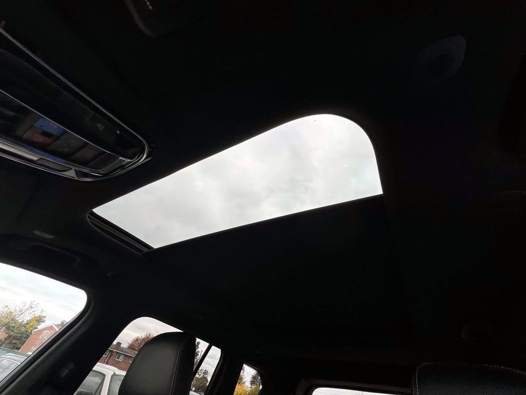 Used 2022 Jeep Grand Cherokee Overland image 33