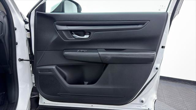 Used 2024 Honda CR-V LX image 23