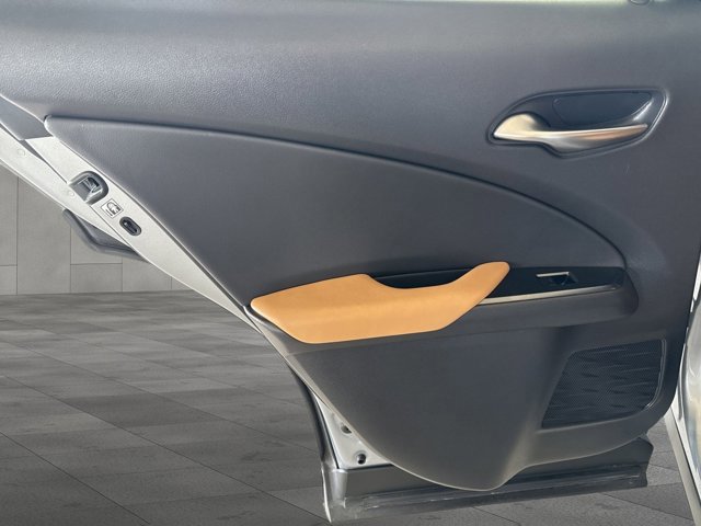 Certified 2025 Lexus UX 300h FWD w/ Accessory Package (Z1) image 25