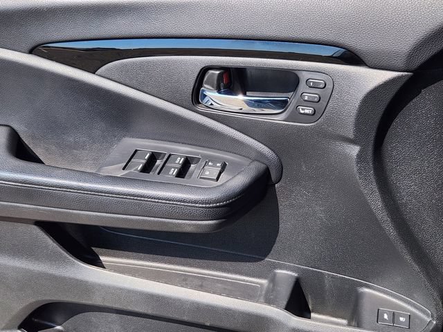 Used 2019 Honda Pilot Touring image 10
