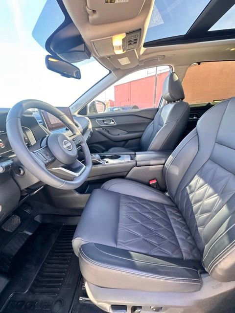 Certified 2024 Nissan Rogue Platinum w/ Platinum Premium Package image 25