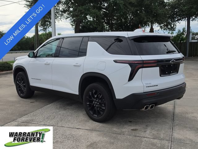 Used 2024 Chevrolet Traverse LS w/ Midnight/Sport Edition FWD image 3