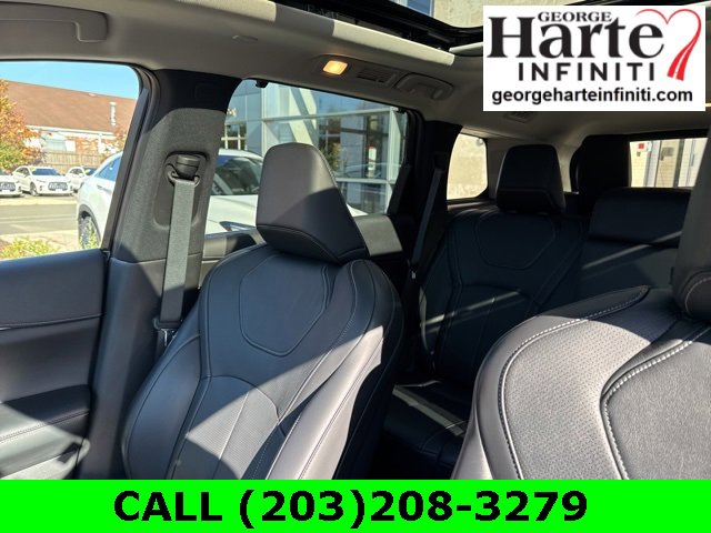 Certified 2025 INFINITI QX60 Luxe w/ Cargo Package image 23