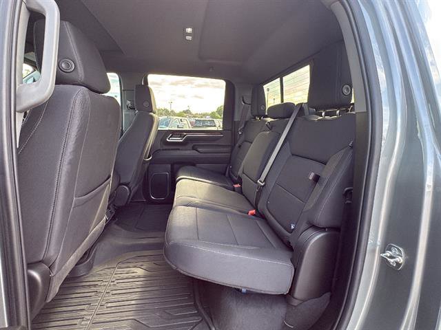 Used 2025 GMC Sierra 2500 SLE w/ SLE Value Package; AWD/4WD image 17