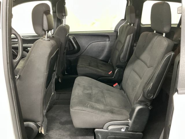 Used 2020 Dodge Grand Caravan SE FWD image 34