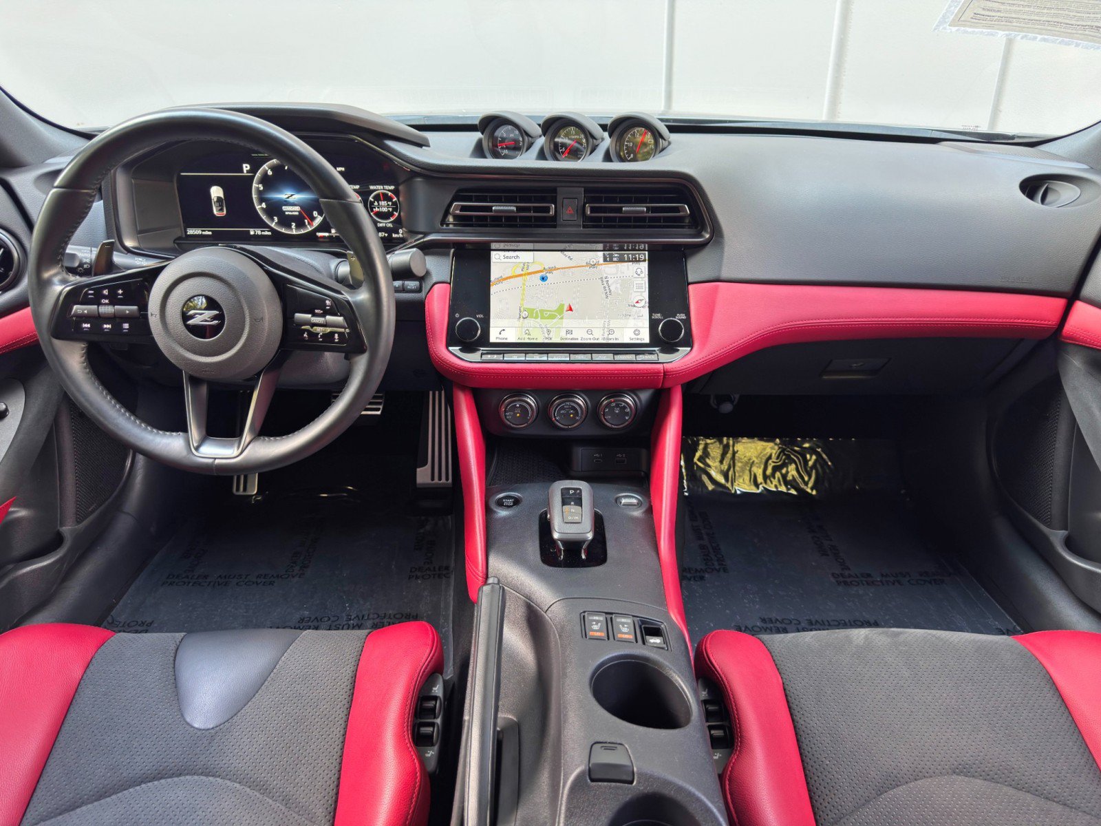 Used 2025 Nissan Z Performance w/ Floor Mat Package RWD image 12
