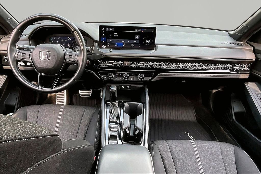 Used 2023 Honda Accord Sport image 8