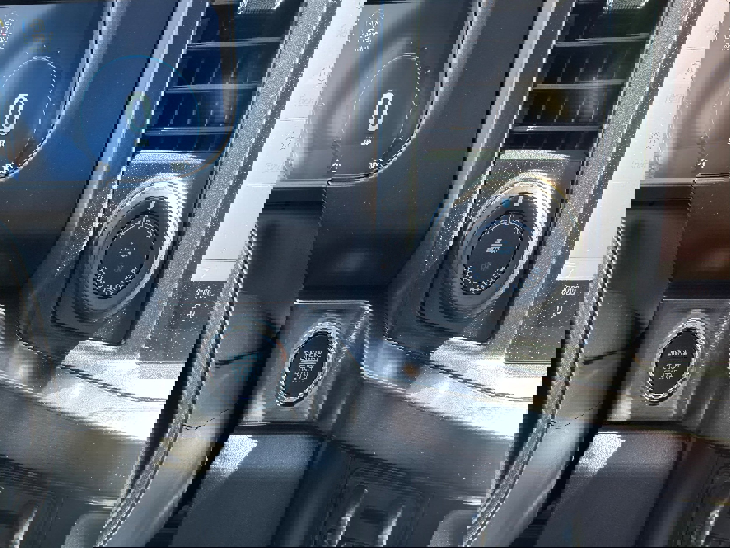 New 2026 Ford F350 Lariat w/ Tremor Off-Road Package image 23