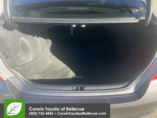 Used 2016 Toyota Camry SE image 22