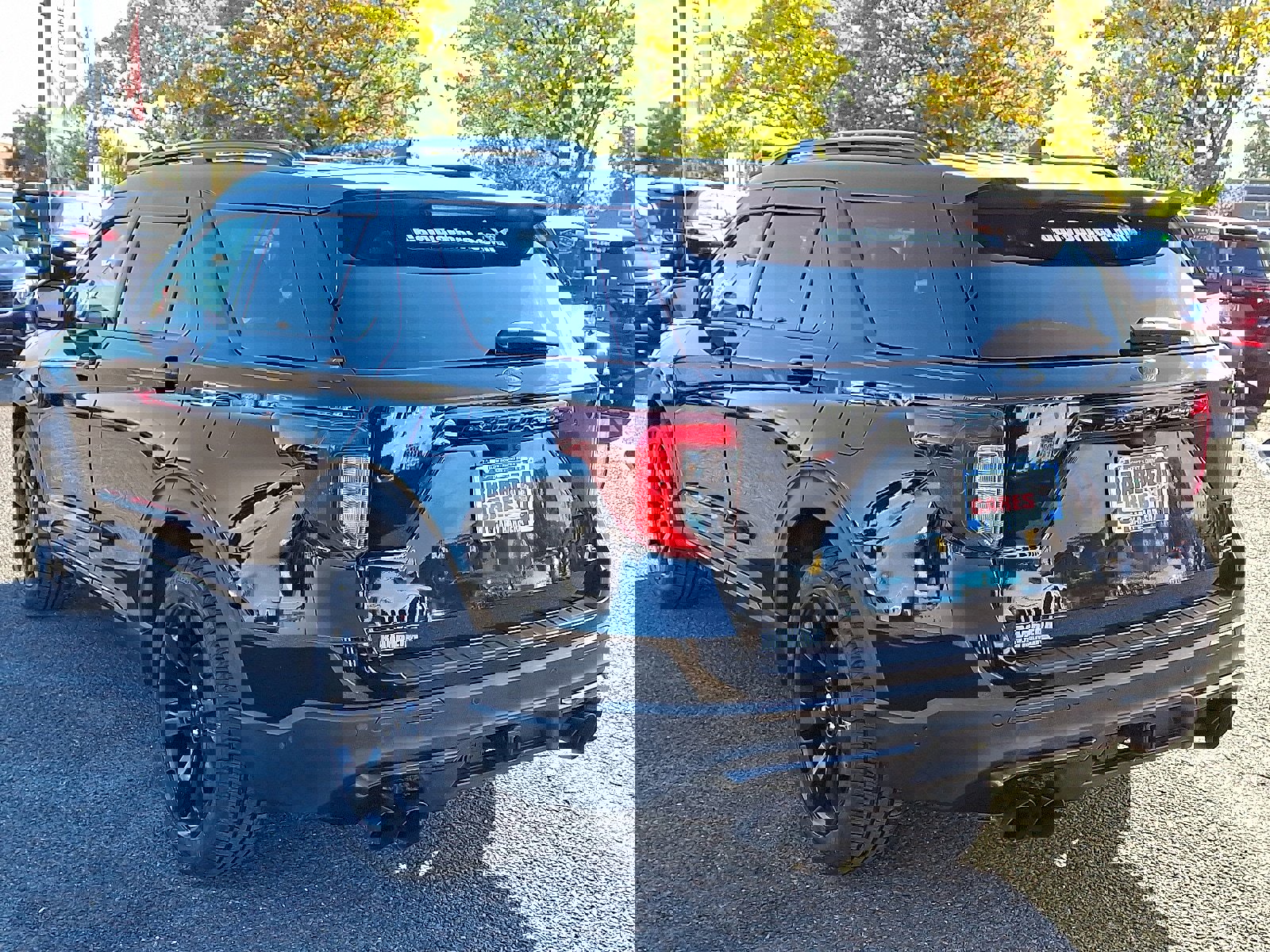 Used 2020 Ford Explorer ST w/ ST Street Pack image 4