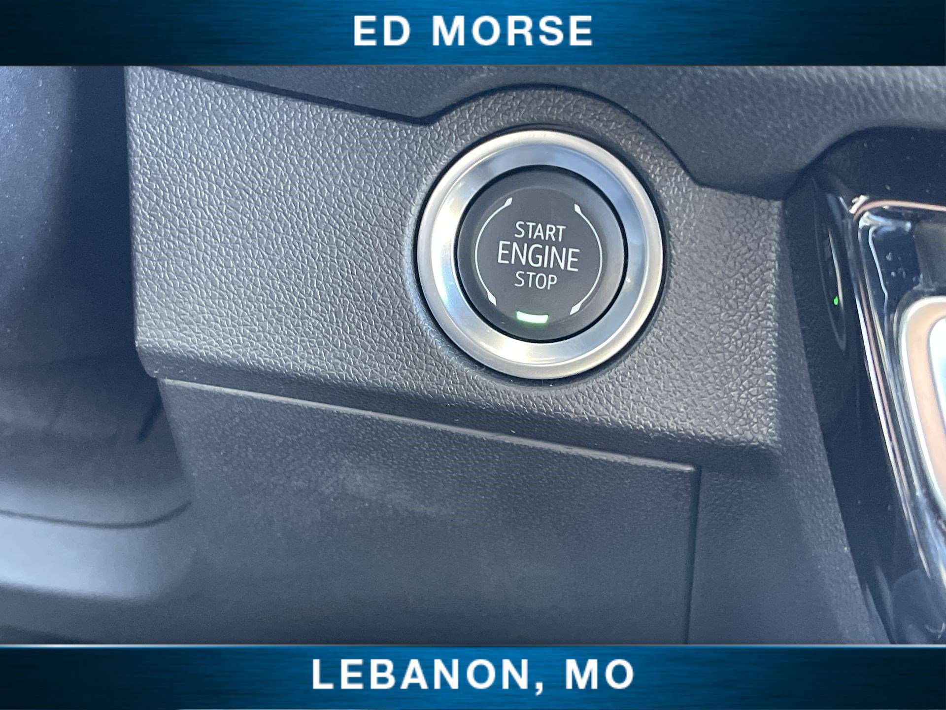 Used 2025 Chevrolet Traverse LT image 16