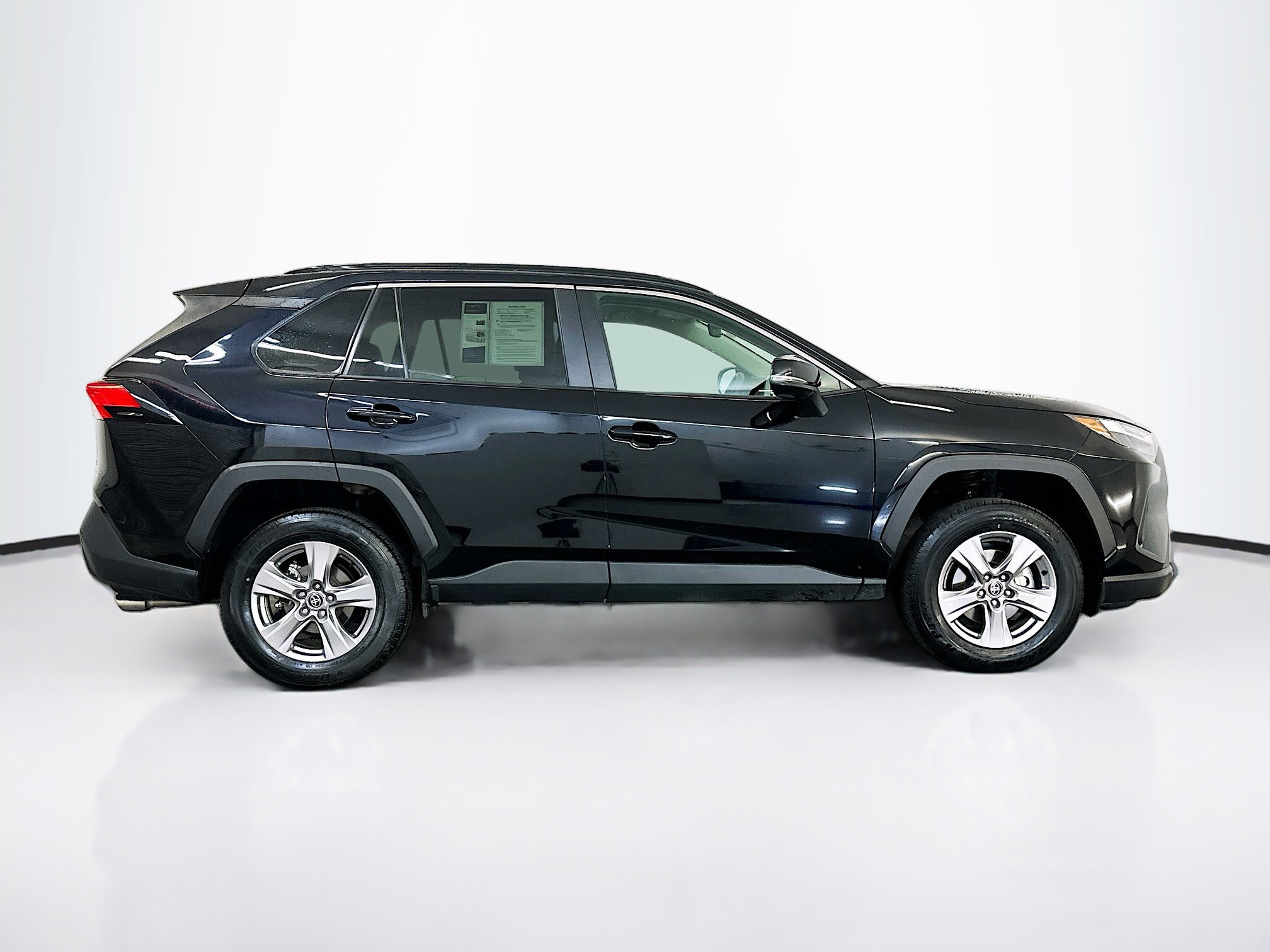Used 2025 Toyota RAV4 XLE image 10