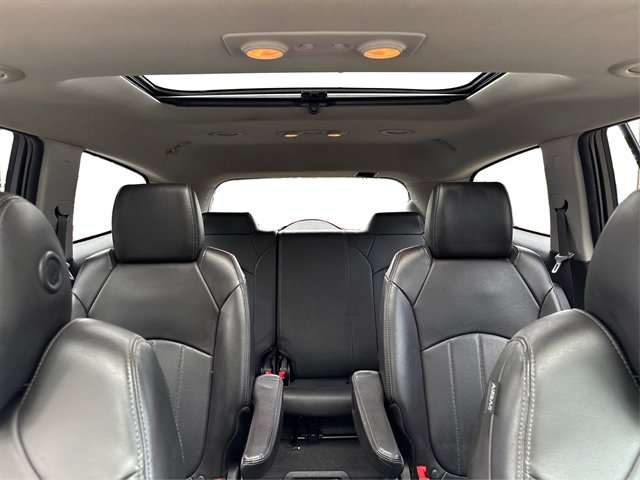 Used 2017 Buick Enclave Leather AWD/4WD image 25