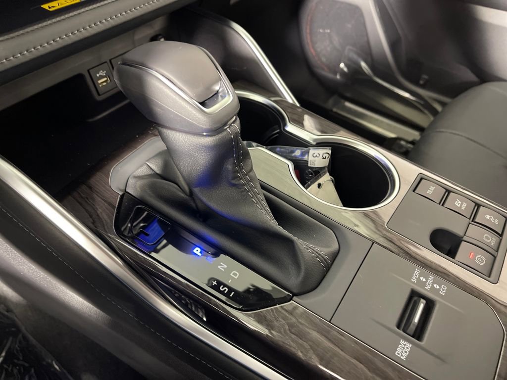 New 2026 Toyota Highlander Platinum image 22