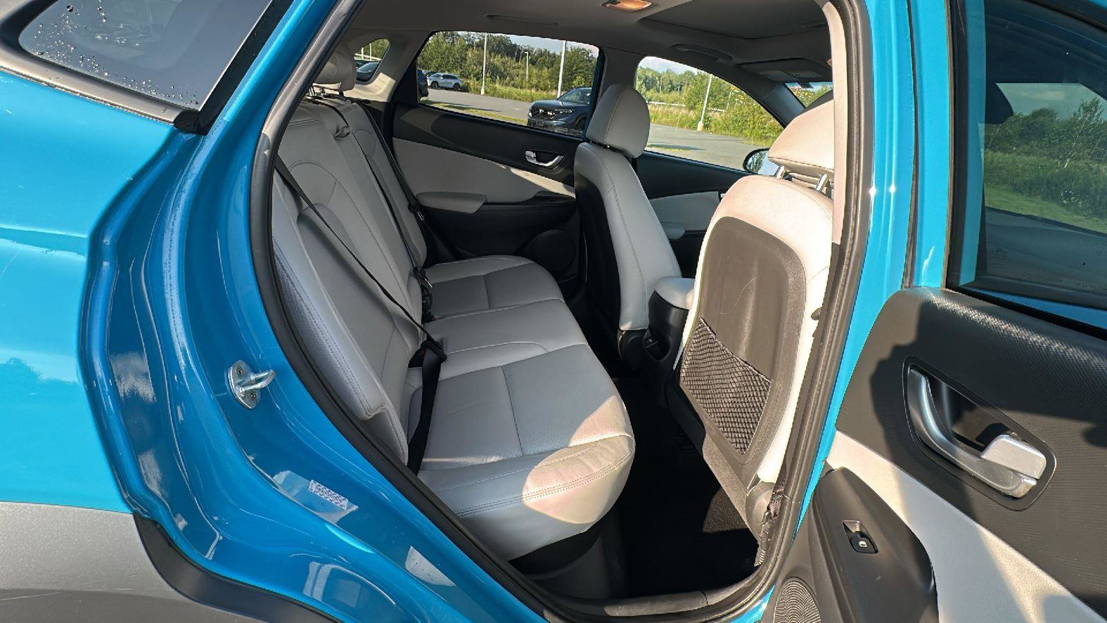 Certified 2022 Hyundai Kona Limited w/ Cargo Package image 20