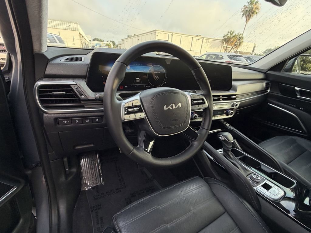 Certified 2023 Kia Telluride SX Prestige AWD/4WD image 16