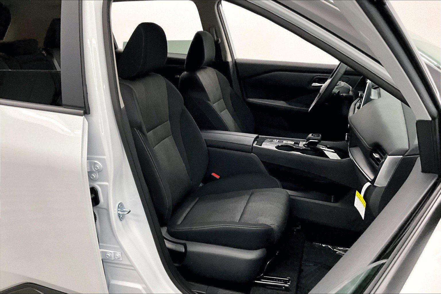 New 2025 Nissan Rogue SV image 67